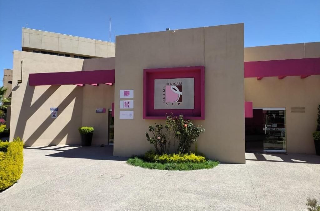 PARA PREVENIR O DIAGNOSTICAR EL CÁNCER DE MAMA A TIEMPO, ACUDE A LA DEDICAM.