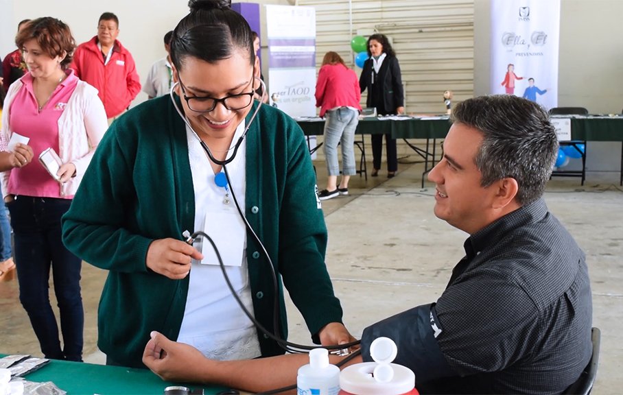 IMPORTANTE QUE HOMBRES PARTICIPEN EN EL CUIDADO DE SU SALUD