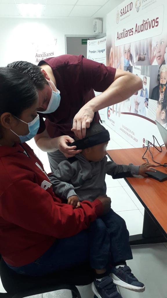 EN APOYO A LA NIÑEZ, ESTADO ENTREGA DISPOSITIVOS AUDITIVOS