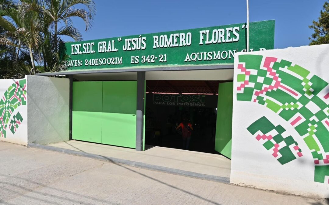 RICARDO GALLARDO ENTREGA NUEVA SECUNDARIA EN