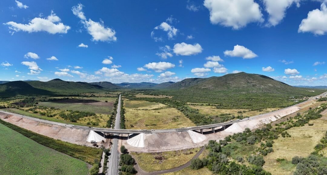 RICARDO GALLARDO INAUGURA PUENTES DE SUPERCARRETERA CERRITOS-TULA