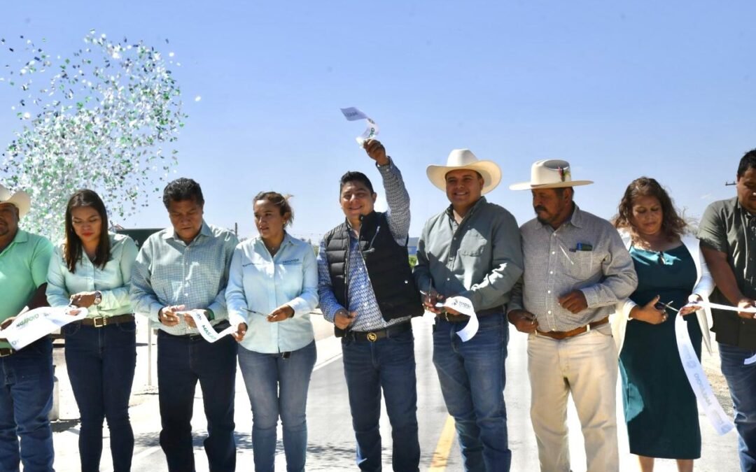 EN GUADALCÁZAR AGRADECEN POR OBRAS QUE MEJORAN LA MOVILIDAD