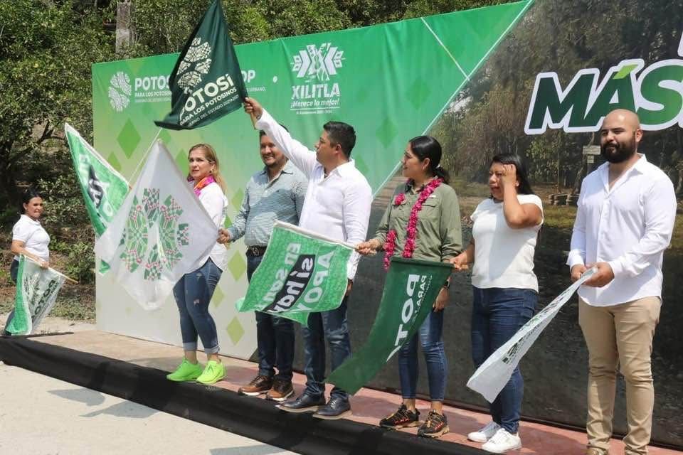 GOBIERNO ESTATAL LLEVA MÁS APOYO A LAS CUATRO REGIONES CON DESARROLLO E INFRAESTRUCTURA
