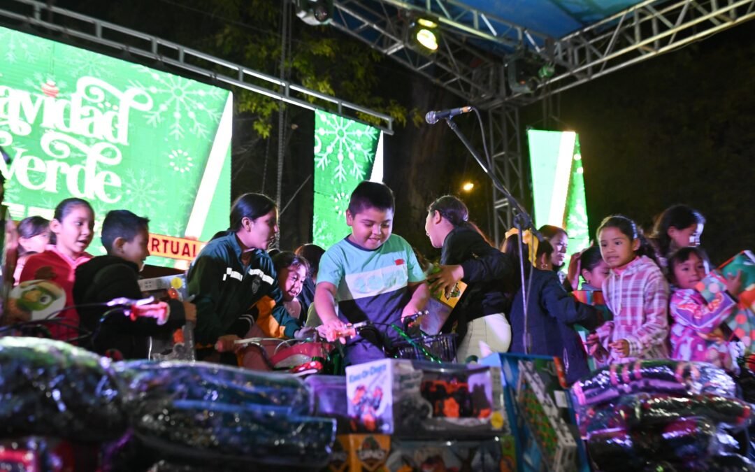 RICARDO GALLARDO LLEVA LA ALEGRÍA DE LA NAVIDAD AL ALTIPLANO 