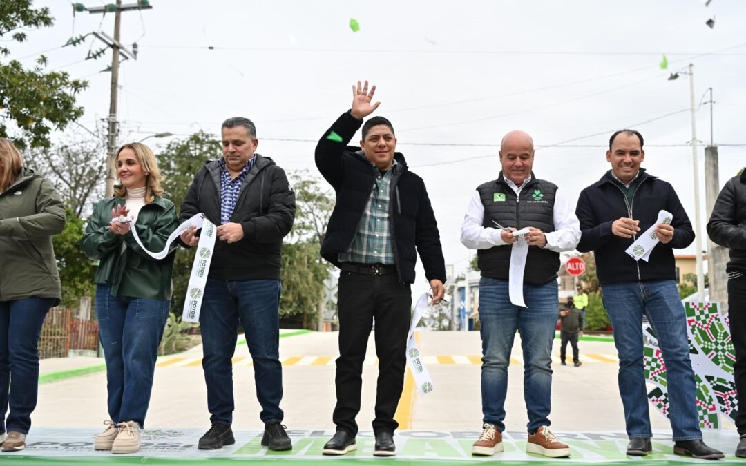 RICARDO GALLARDO ENTREGA RENOVADA CALLE ESTADIO EN CIUDAD VALLES