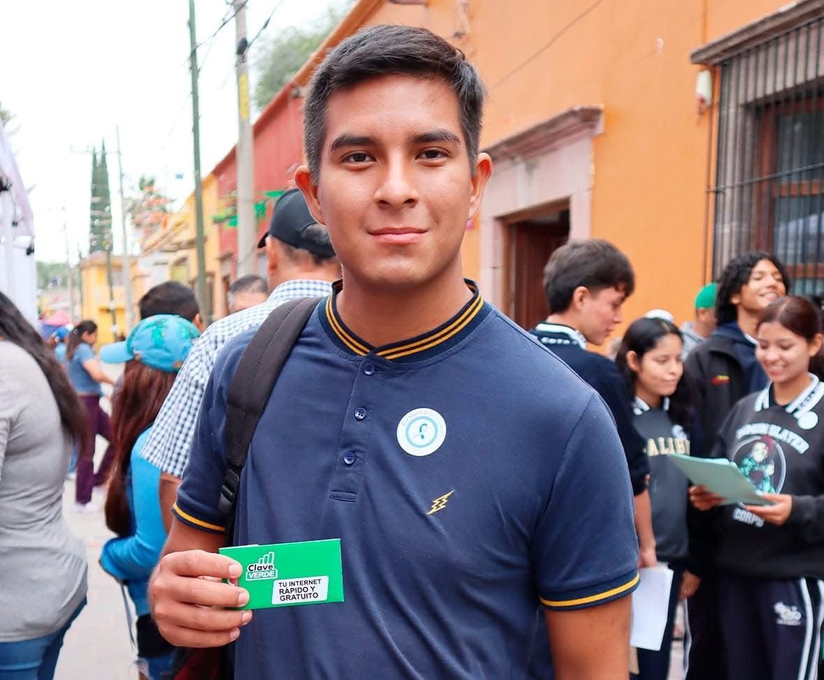 EL ESTADO Y LA FEDERACIÓN COORDINAN MÁS APOYO PARA LA JUVENTUD
