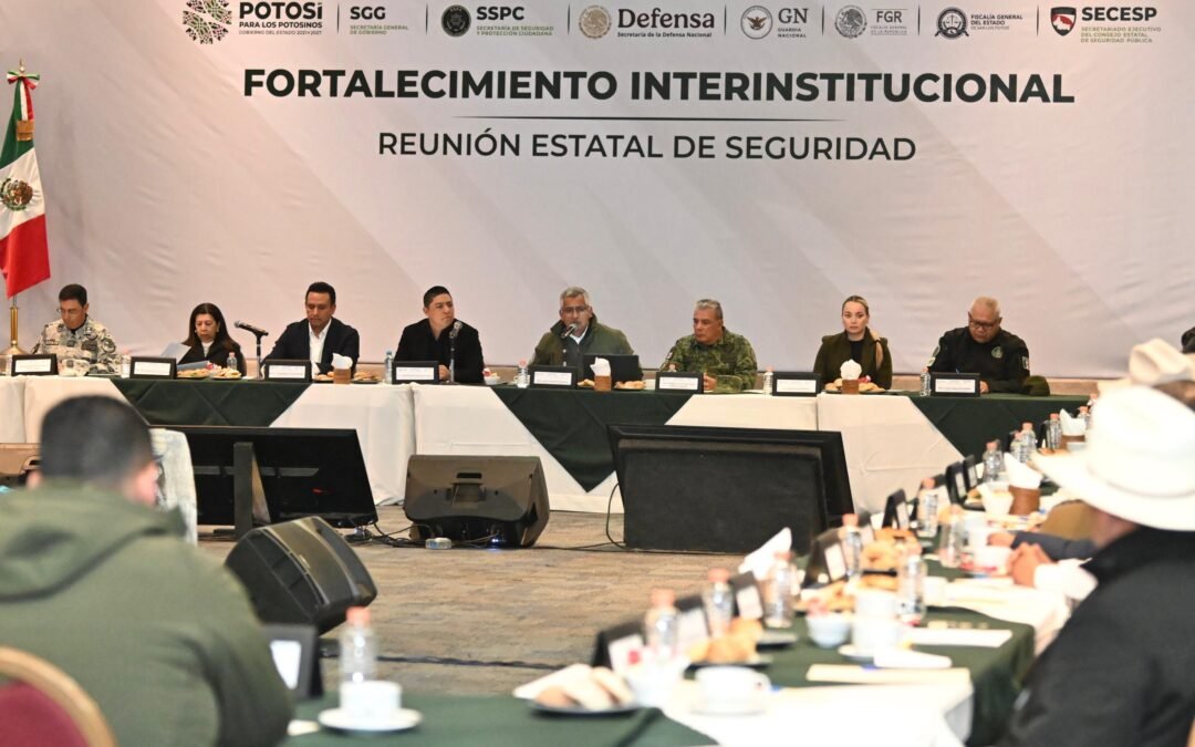 ENCABEZA RICARDO GALLARDO CARDONA REUNIÓN DE SEGURIDAD CON AYUNTAMIENTOS