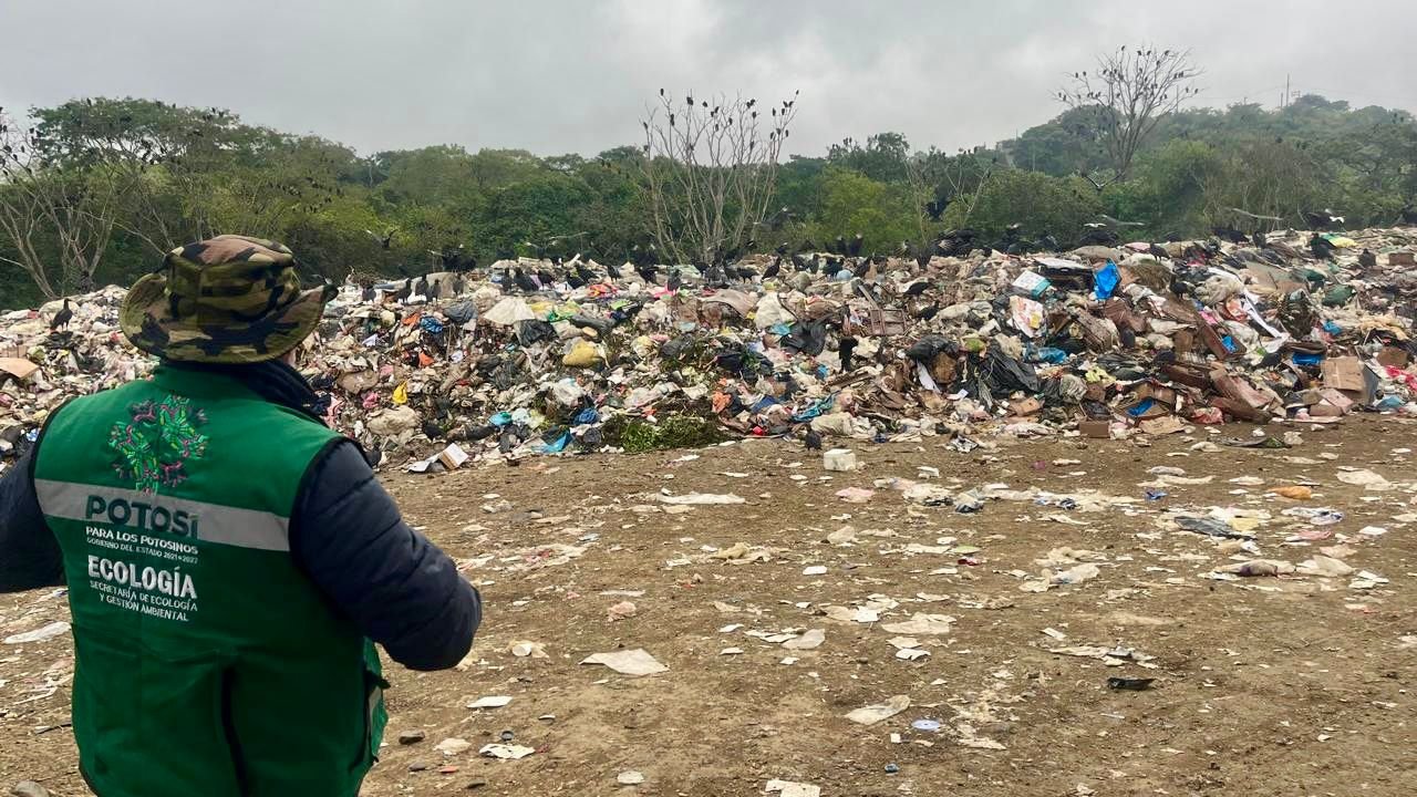 EL ESTADO Y MUNICIPIO COORDINARÁN SOLUCIÓN INTEGRAL A TIRADERO CLANDESTINO EN AXTLA