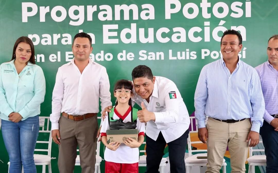 RICARDO GALLARDO FORTALECE COMPROMISO CON LA EDUCACIÓN DE LAS Y LOS POTOSINOS