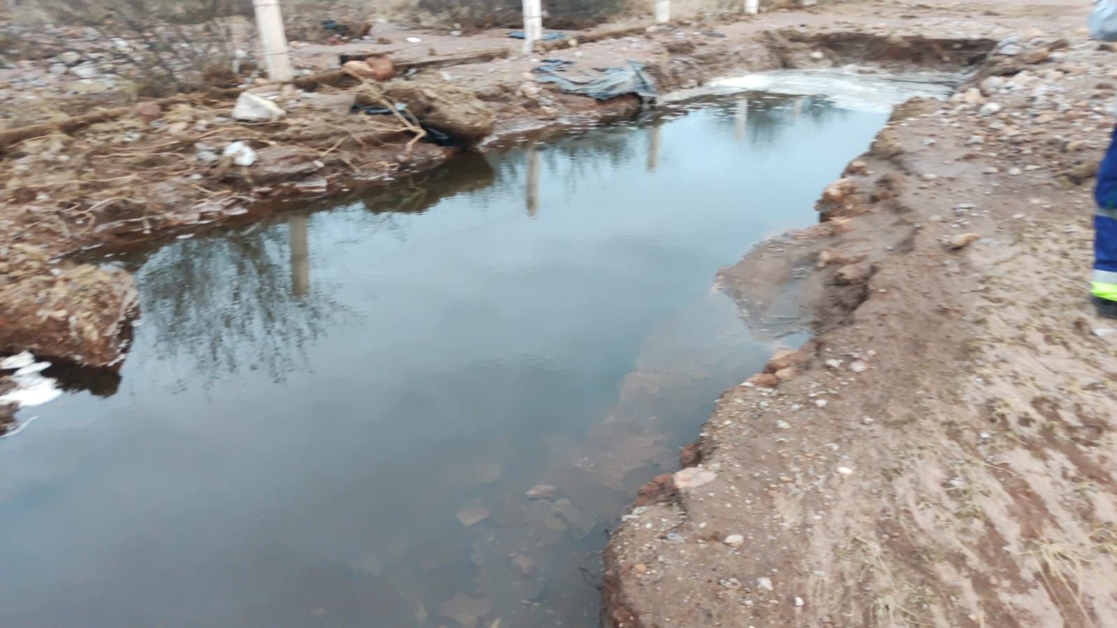 GOBIERNO ESTATAL ATIENDE A COLONIAS ANTE NUEVA FALLA EN EL REALITO