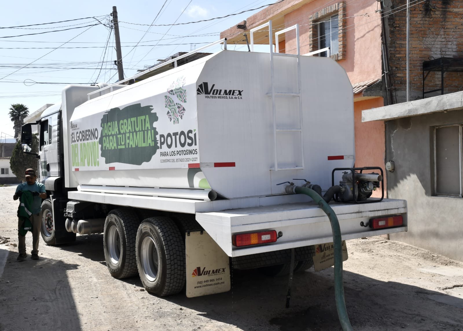 GOBIERNO ESTATAL FORTALECE DISTRIBUCIÓN DE AGUA POTABLE A HOGARES EN LA ZONA METROPOLITANA