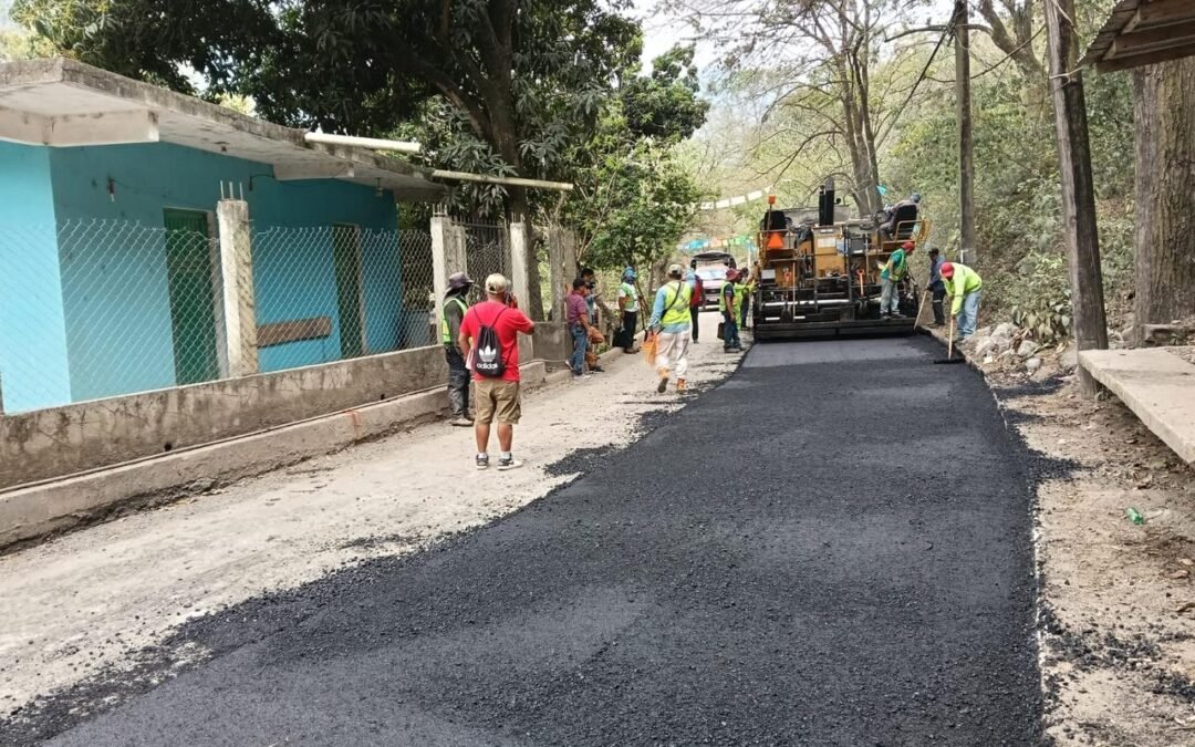 EL ESTADO REPORTA AVANCE DEL 70 POR CIENTO EN CAMINO TAMÁN-SAN FRANCISCO EN TAMAZUNCHALE
