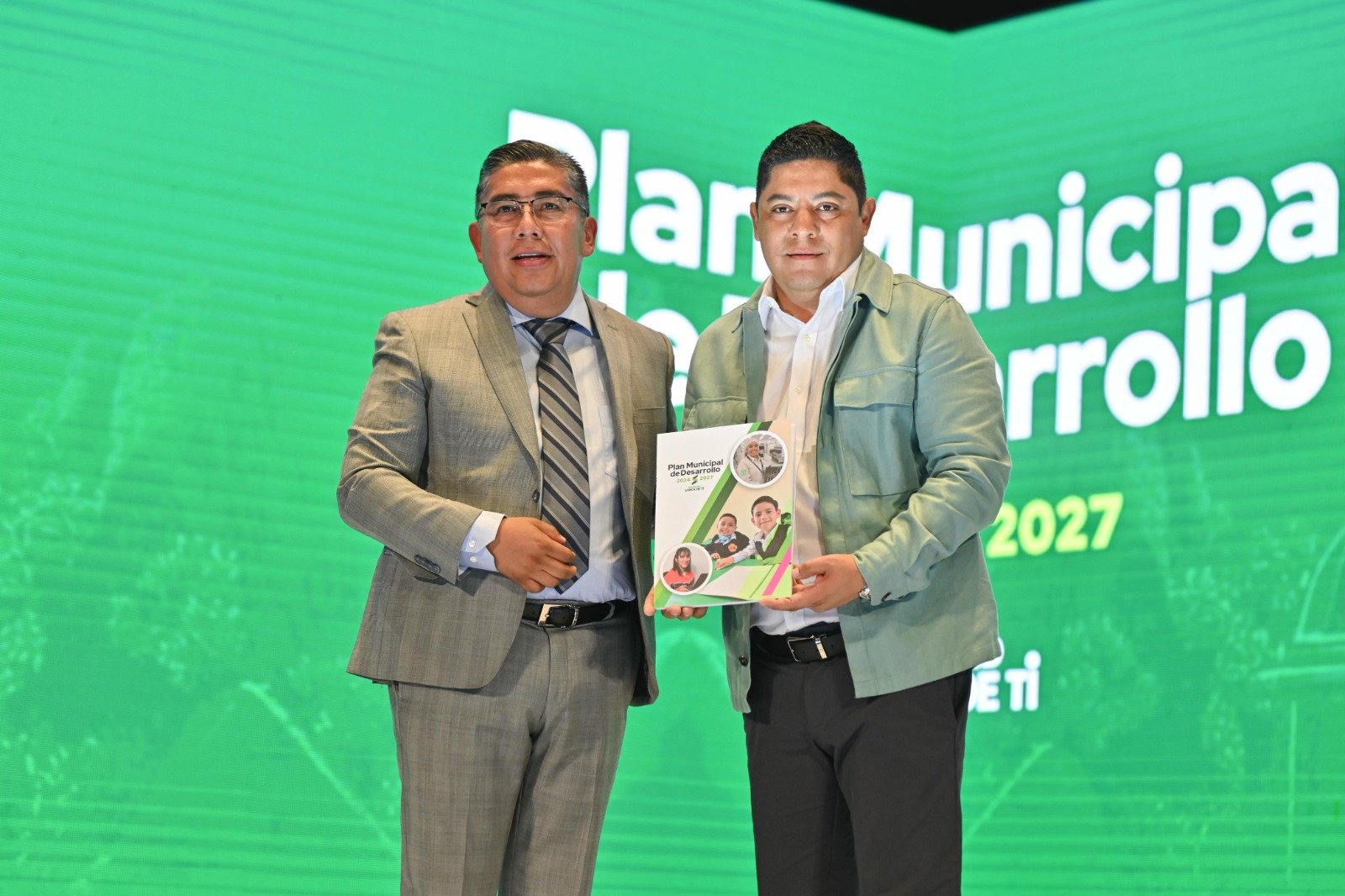 RICARDO GALLARDO REAFIRMA APOYO A LAS FAMILIAS DE SOLEDAD DE GRACIANO SÁNCHEZ