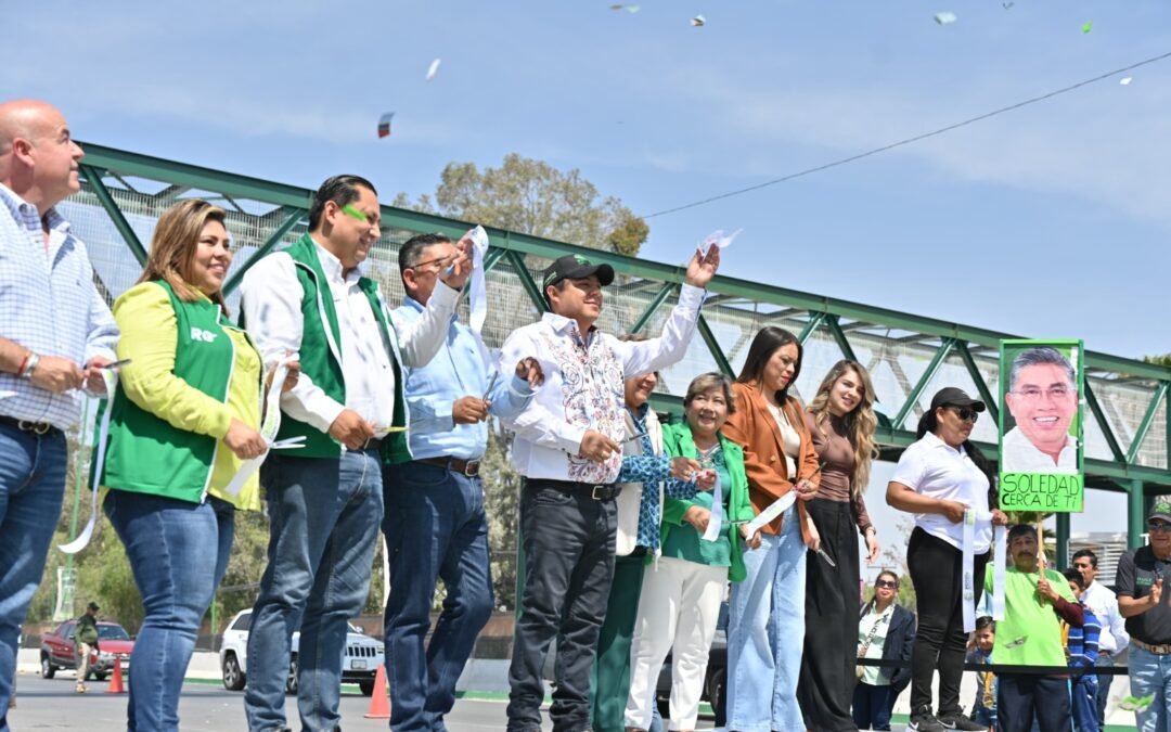 RICARDO GALLARDO ENTREGA MODERNO Y SEGURO PUENTE PEATONAL EN SOLEDAD