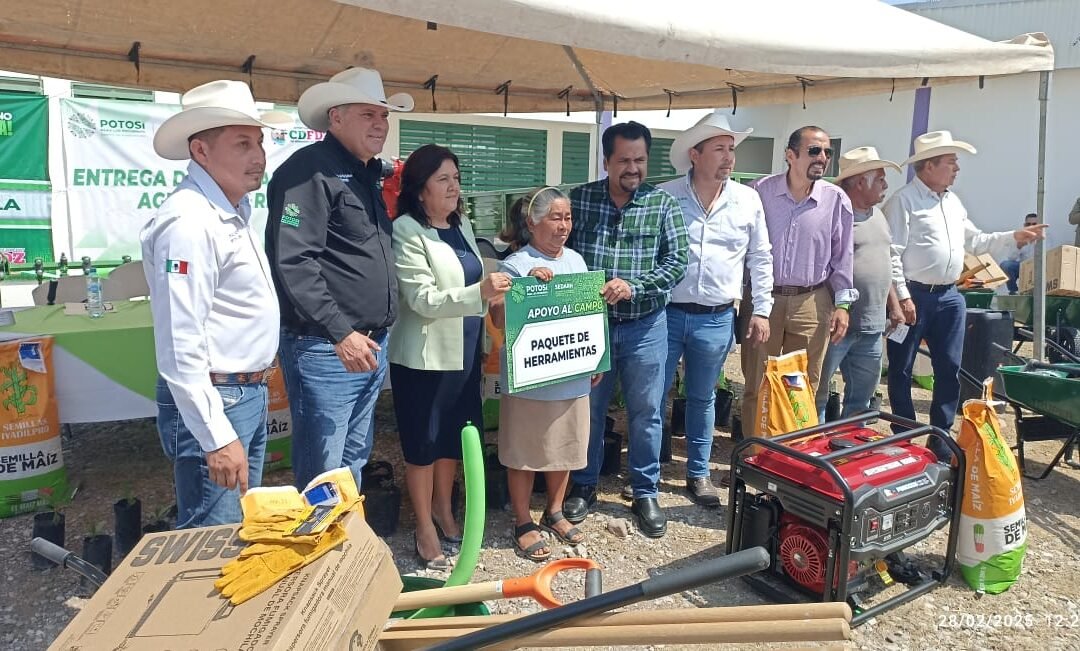 ENTREGA GOBIERNO DEL ESTADO MÁS APOYO AL SECTOR AGRÍCOLA DE LA REGIÓN MEDIA
