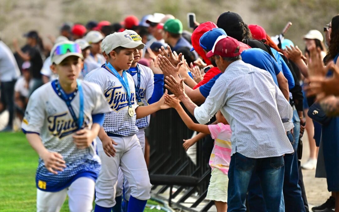 ASISTENCIA RÉCORD EN FINALES BÉISBOL EN EL POTOSÍ BASEBALL PARK