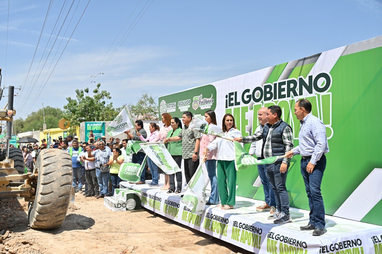 RICARDO GALLARDO ARRANCA PAVIMENTACIONES EN VILLA DE ZARAGOZA