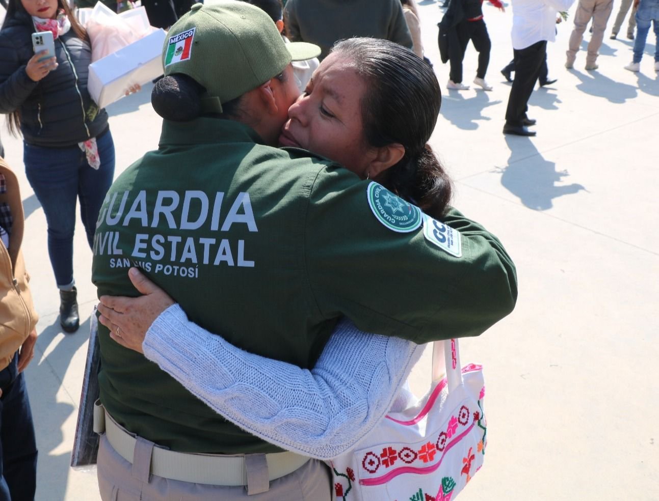 MUJERES POLICÍAS Y MADRES DE FAMILIA DESTACAN EN LA GUARDIA CIVIL ESTATAL
