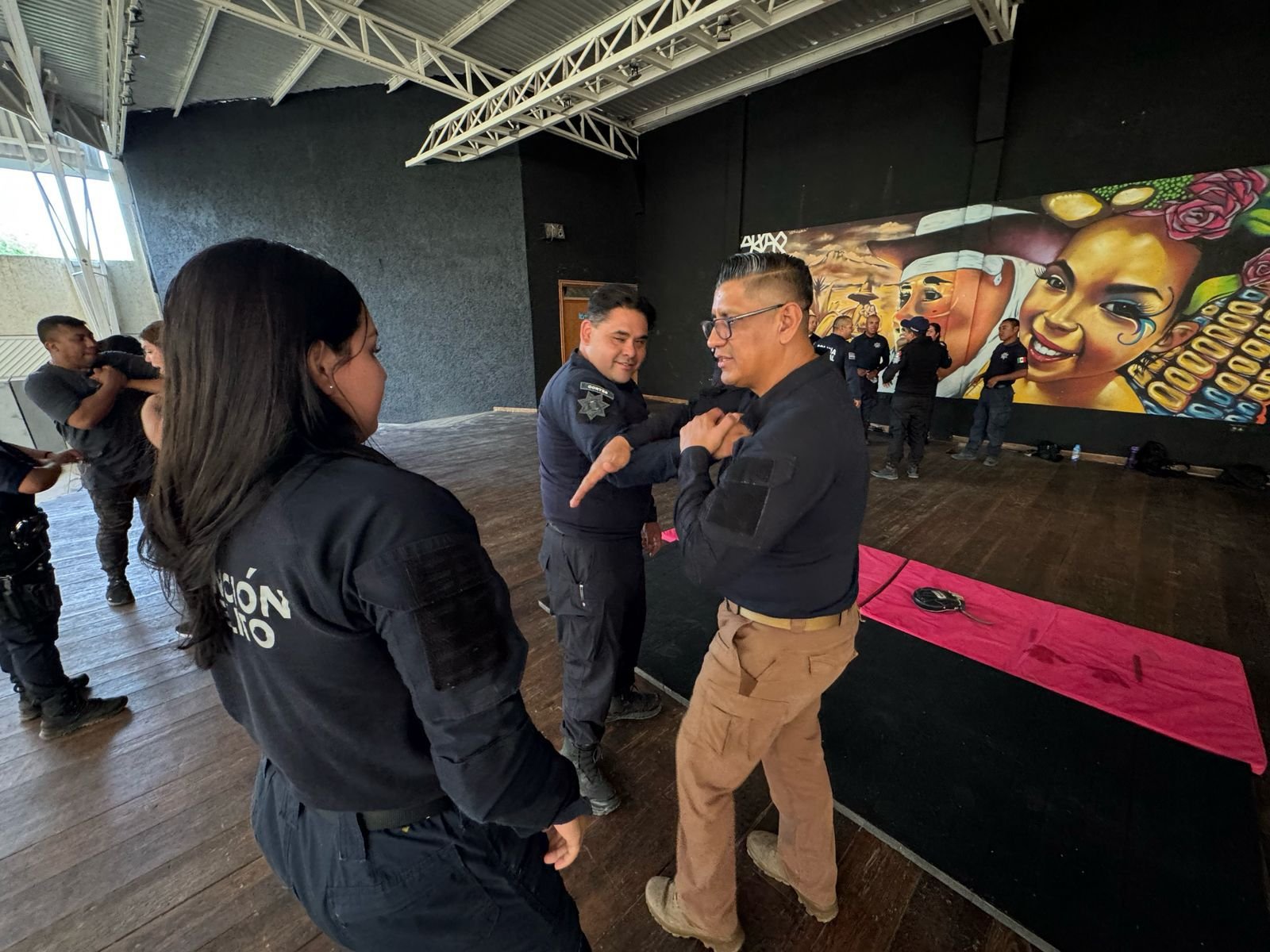 POLICÍAS MUNICIPALES RECIBEN CAPACITACIÓN