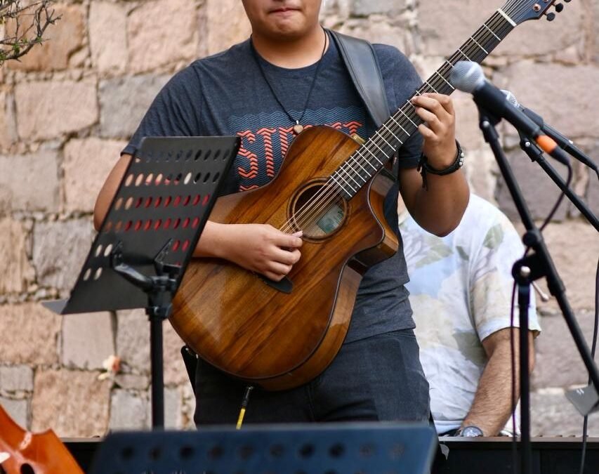 CEART VIBRÓ AL RITMO SINCOPADO DEL JAZZ