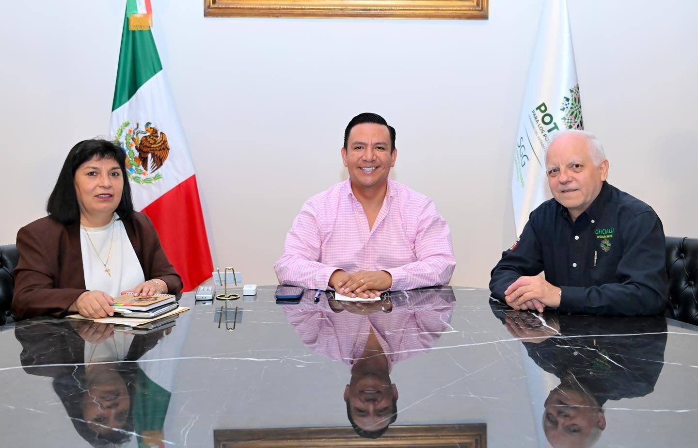 GOBIERNO DEL ESTADO ATIENDE REUNIÓN CON DIRIGENTE SINDICAL