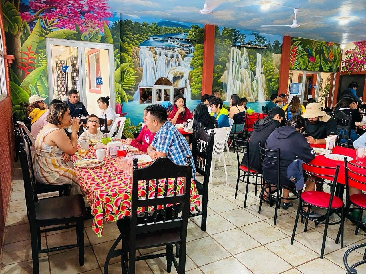 MEDIOS DE INFORMACIÓN, HOTELES Y RESTAURANTES DE SAN LUIS POTOSÍ AUMENTAN SUS INGRESOS