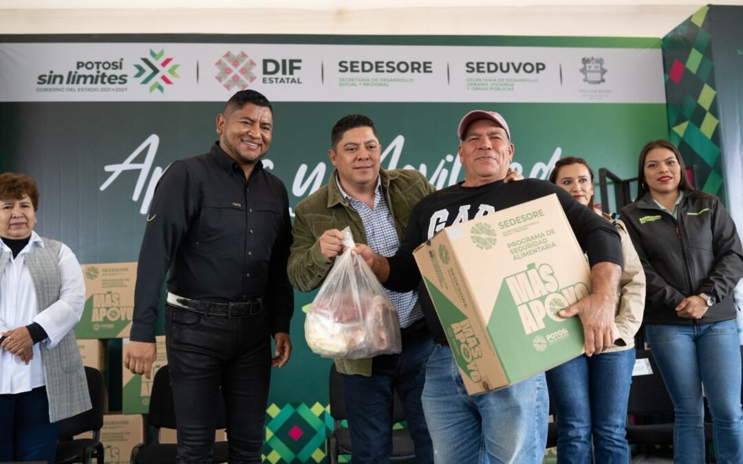 VILLAREYENSES AGRADECEN A RICARDO GALLARDO POR OBRAS Y APOYOS