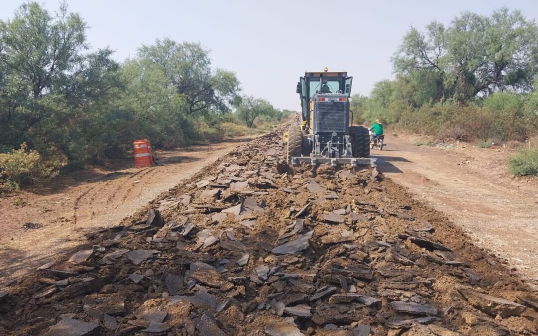 AVANZAN OBRAS EN EL CAMINO VILLA DE RAMOS-LOS HERNÁNDEZ