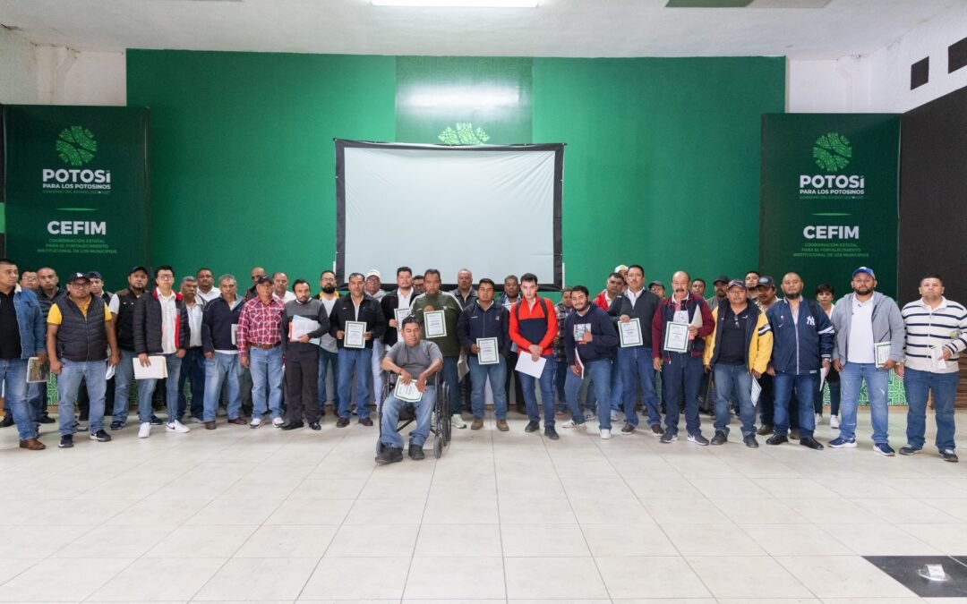 ESTADO PROFESIONALIZA A OPERADORES PARA UN TRANSPORTE MÁS SEGURO Y SIN LÍMITES