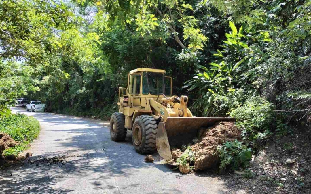 13668  GOBIERNO ESTATAL ATIENDE CAMINOS POR LLUVIAS