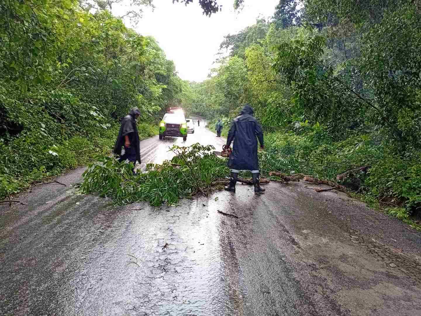 GOBIERNO ESTATAL ATIENDE REPORTES POR LLUVIAS EN LA HUASTECA