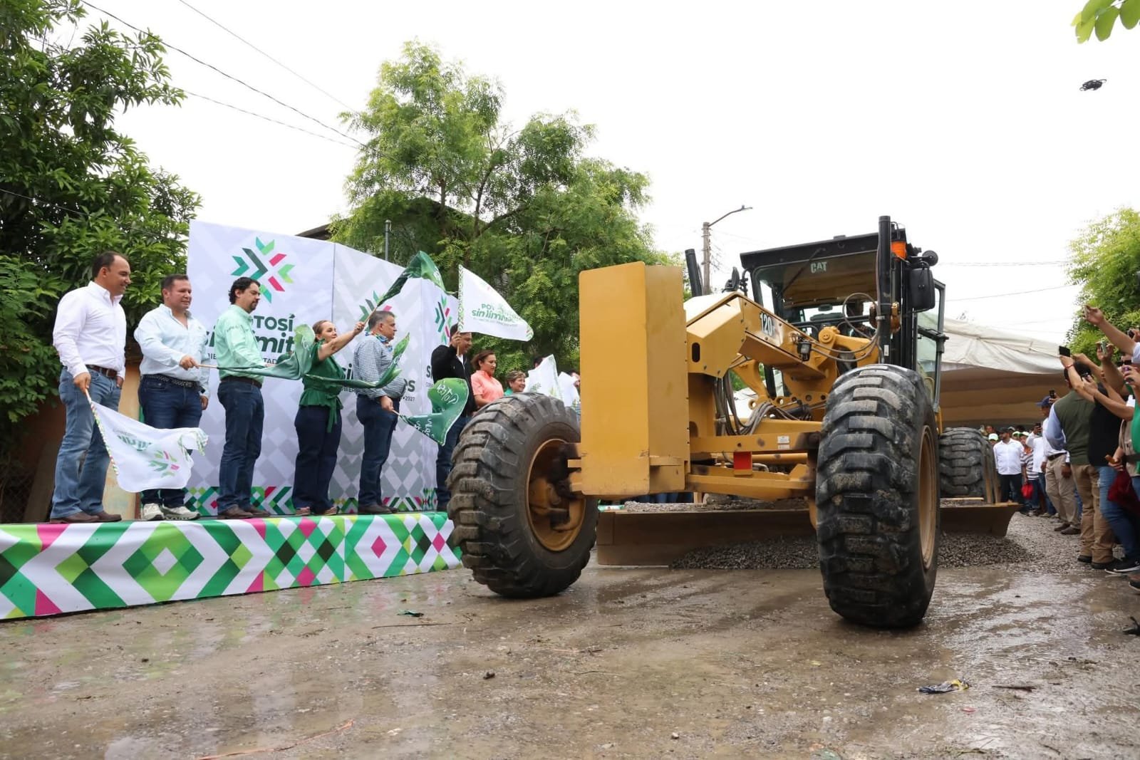 GOBIERNO ESTATAL BRINDA APOYOS SIN LÍMITES A CIUDAD VALLES