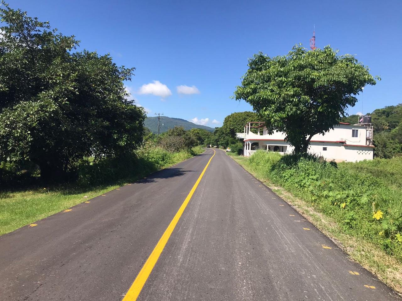 EN BREVE SE ENTREGARÁ CAMINO AGUA BUENA-TAMBACA EN TAMASOPO