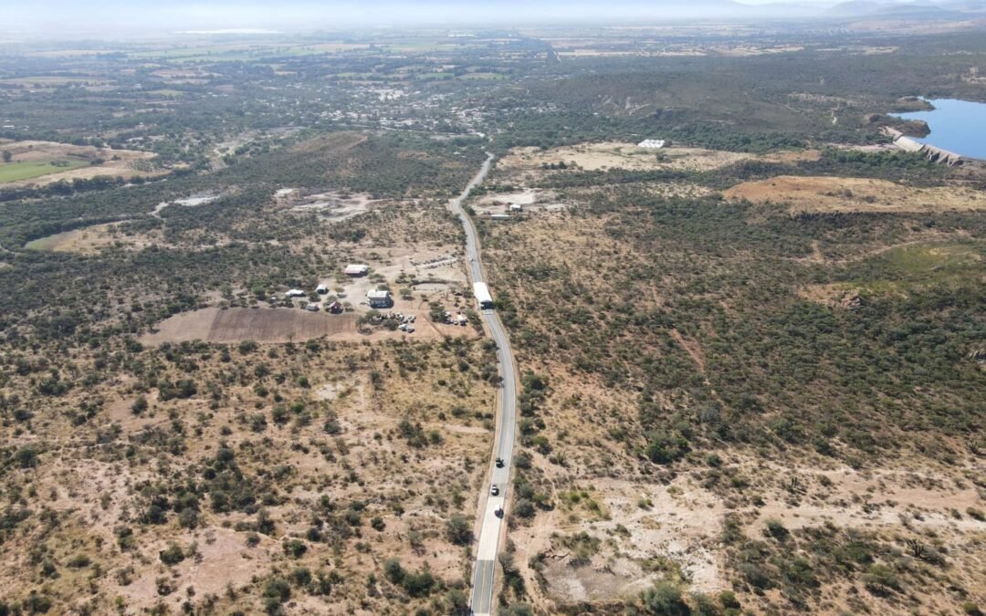 RICARDO GALLARDO SE REÚNE CON ALCALDES PARA IMPULSAR MÁS OBRAS