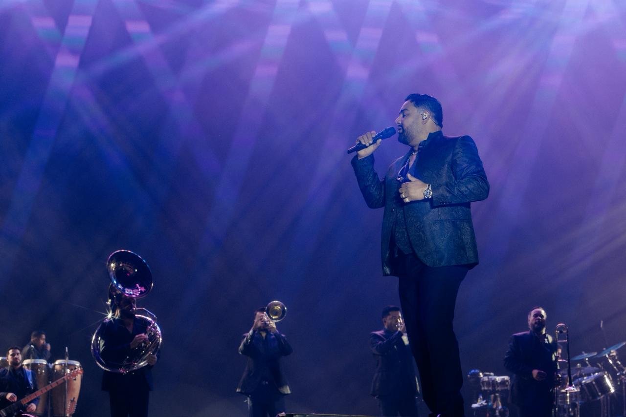 BANDA MS LLENA DE MÚSICA Y ENERGIA EL FORO DE LA FENAPO