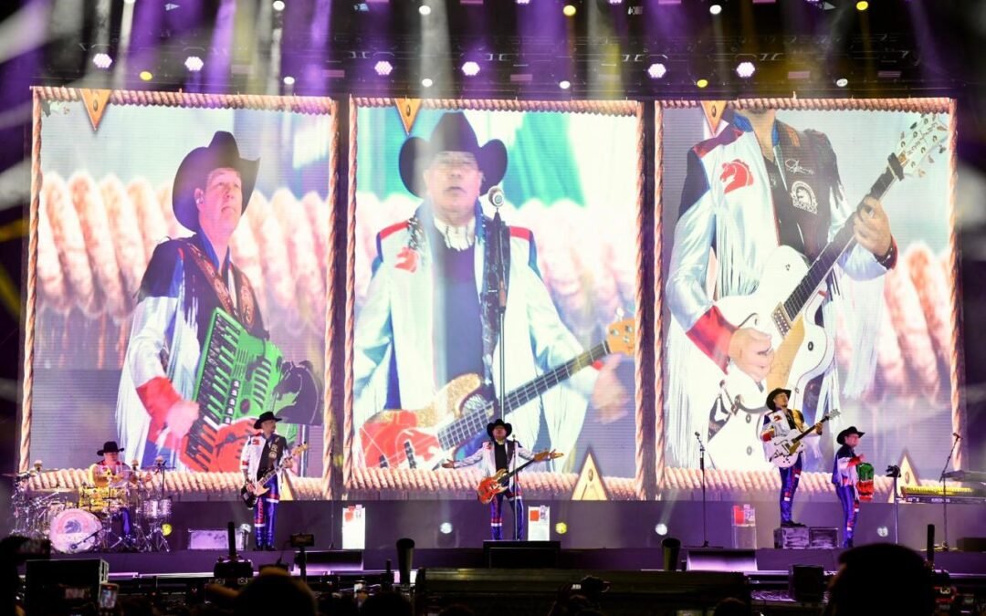 BRONCO CABALGA SIN LÍMITES EN LA FENAPO 2025