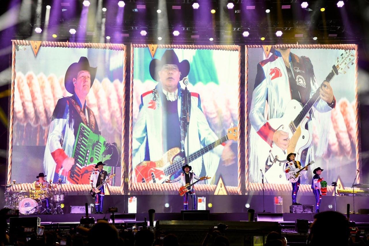 BRONCO CABALGA SIN LÍMITES EN LA FENAPO 2025