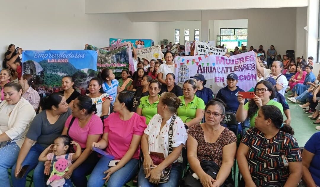 ESTADO FIRMA ACUERDOS CON MUNICIPIOS PARA FORTALECER APOYO A LAS MUJERES