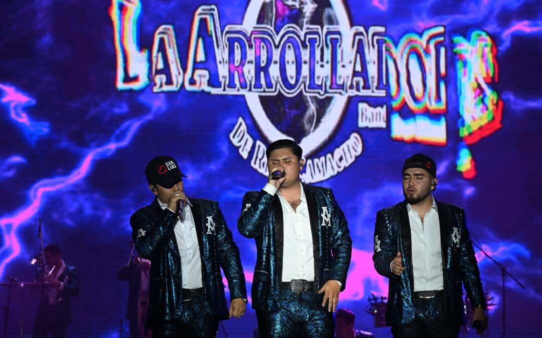 MEMORABLE NOCHE SIN LÍMITES CON LA ARROLLADORA EN LA FENAPO 2025
