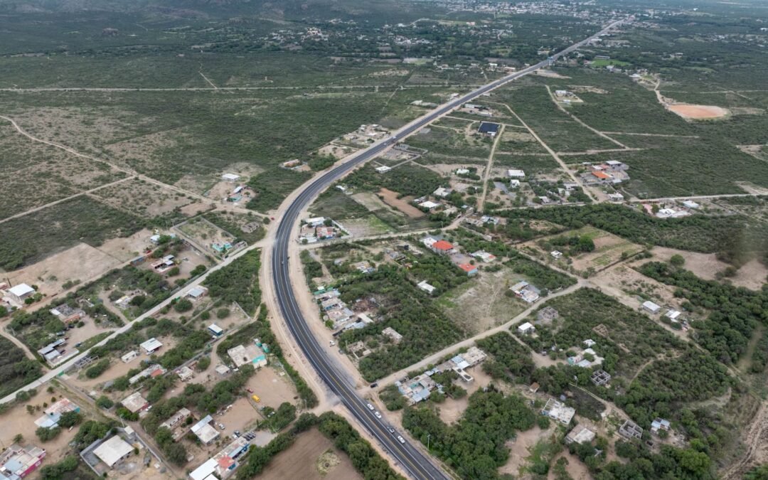 LLAMA RICARDO GALLARDO A CÁMARAS EMPRESARIALES A SUMARSE AL DESARROLLO DE SLP