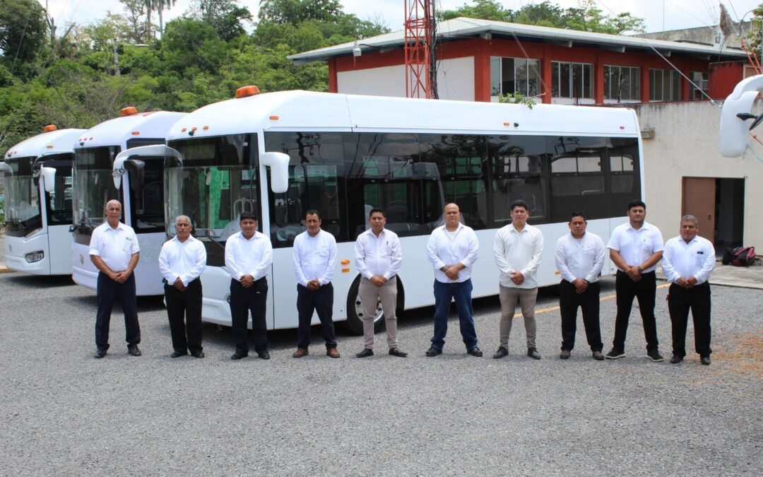 LLEGA A CIUDAD VALLES METRORED: TRANSPORTE ELÉCTRICO, GRATUITO Y MODERNO