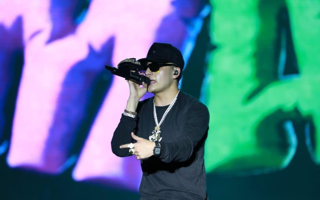 MALILLA LA ROMPE EN FENAPO 2025