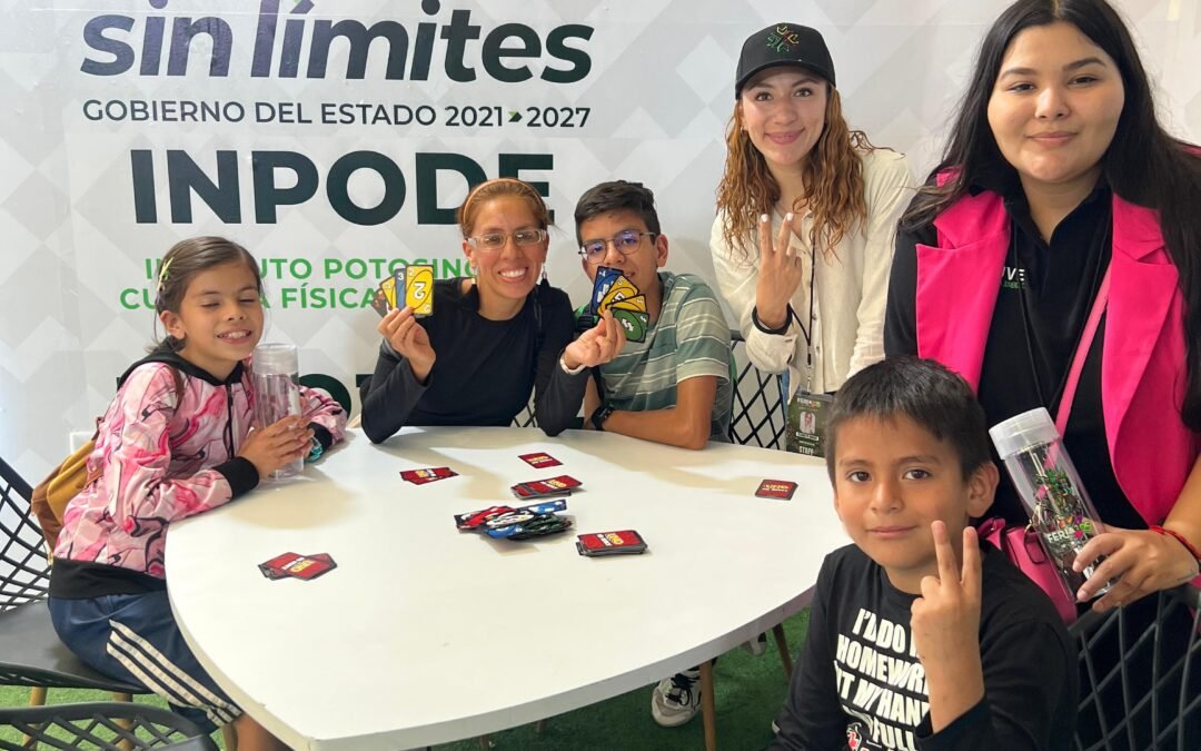 JÓVENES POTOSINOS DISFRUTAN Y APRENDEN SIN LÍMITES EN LA FENAPO 2025