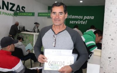 MÁS DE UN MILLÓN DE PLACAS ENTREGADAS SIN COSTO A LAS Y LOS POTOSINOS