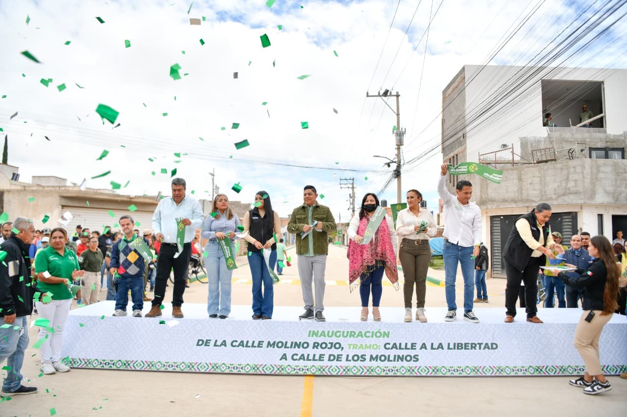 RICARDO GALLARDO AVANZA SIN LÍMITES CON PAVIMENTACIÓN DE CALLES EN VILLA DE POZOS