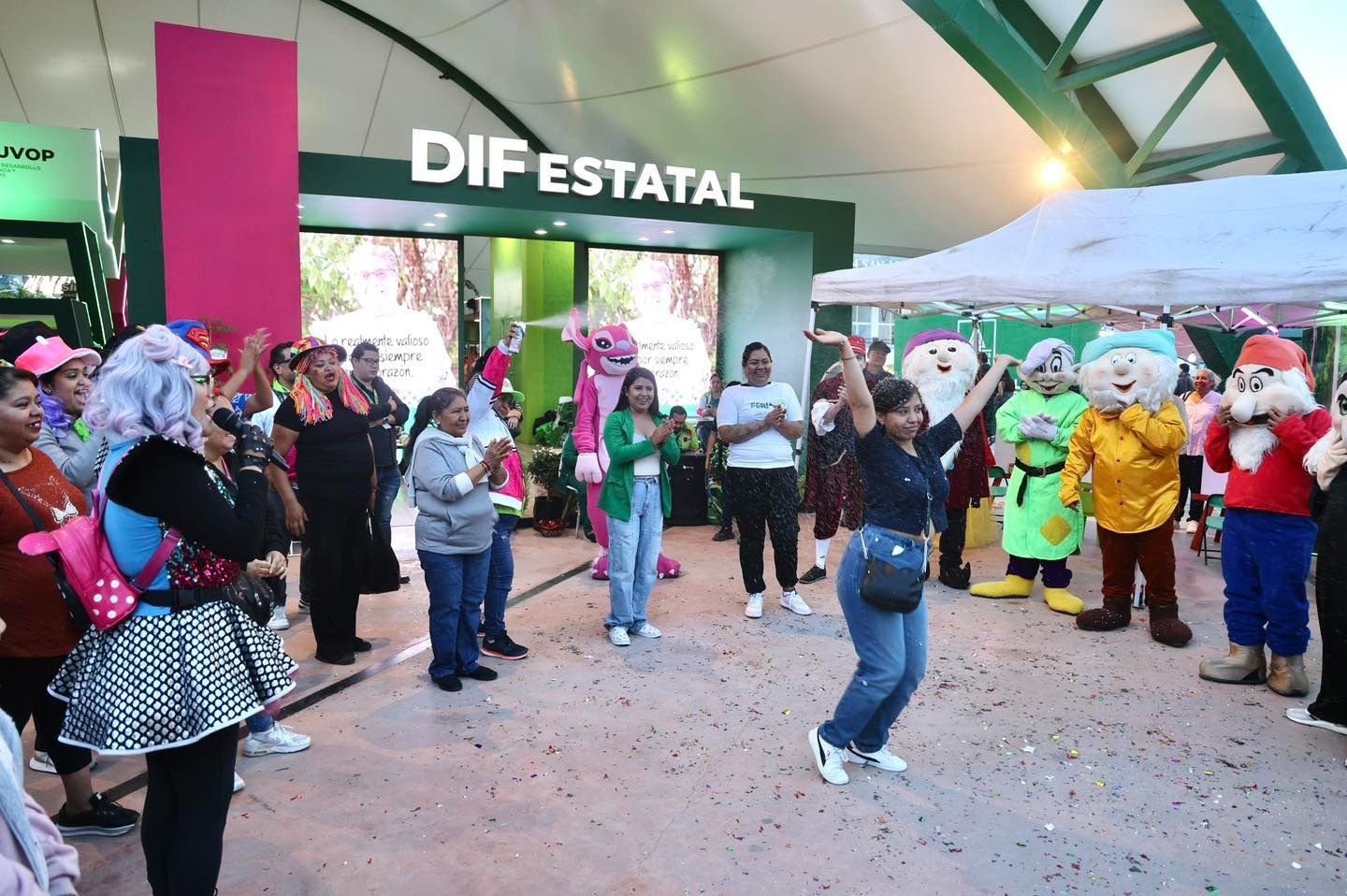 STAND DE DIF ESTATAL BRINDÓ 25 MIL ATENCIONES EN LA FENAPO