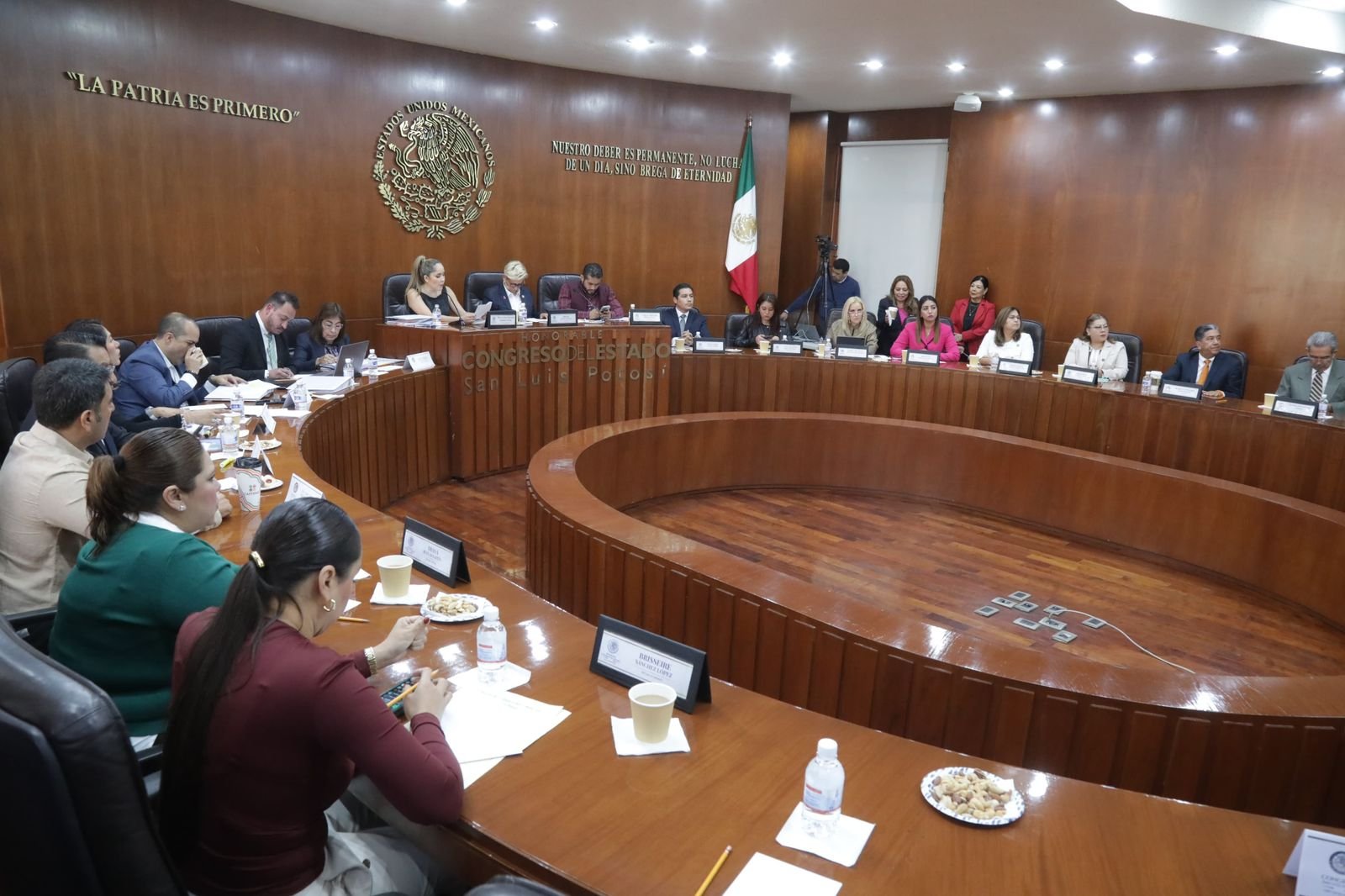 GOBIERNO ESTATAL BRINDA APOYO SIN LÍMITES PARA LA SALUD DE LAS Y LOS POTOSINOS