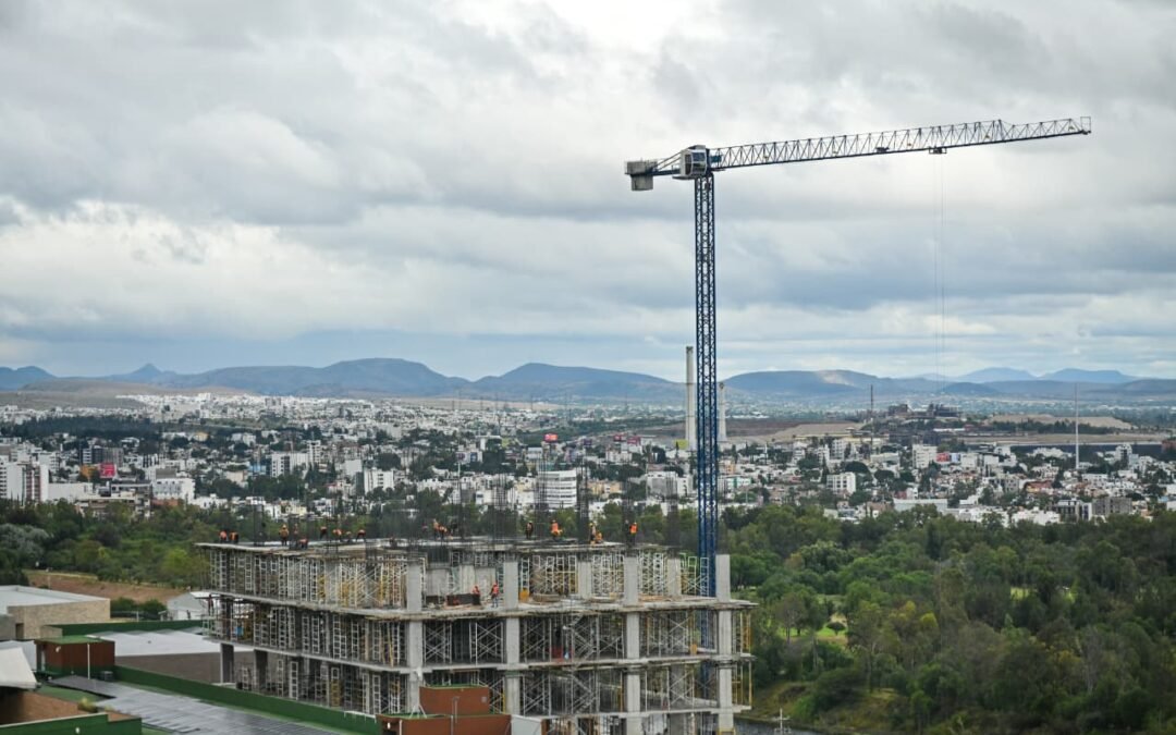 LA INDUSTRIA DE LA CONSTRUCCIÓN AVANZA SIN LÍMITES EN SAN LUIS POTOSÍ