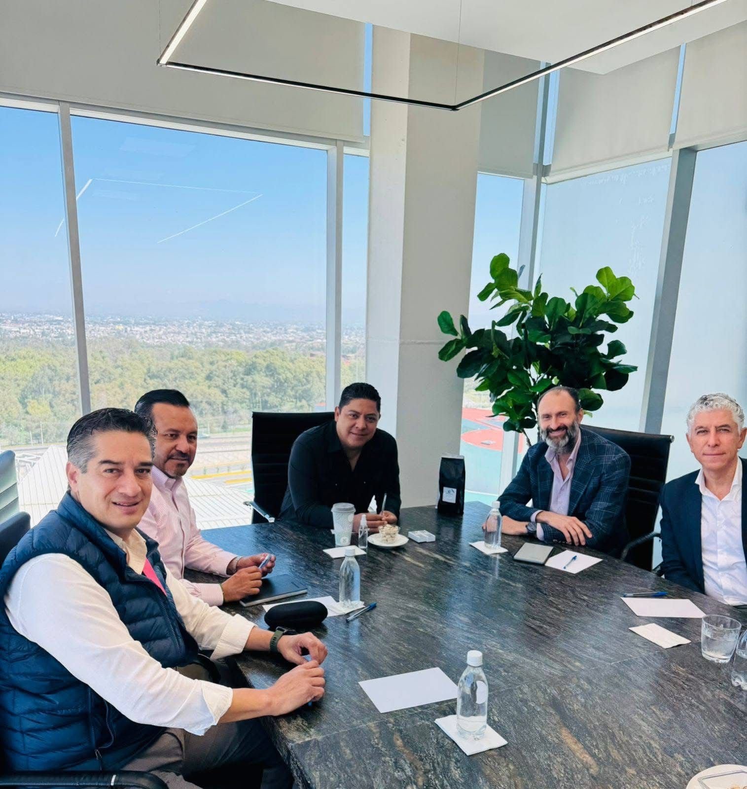 SE ACABARÁ TRÁFICO DE LA 57: RICARDO GALLARDO ANUNCIA NUEVA AUTOPISTA A QUERÉTARO