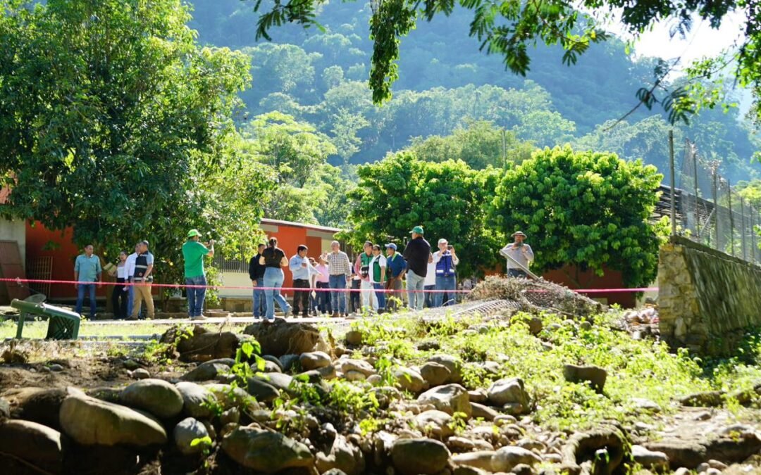 GOBIERNO ESTATAL Y SEP REALIZAN RECORRIDO EN ESCUELAS DE LA HUASTECA